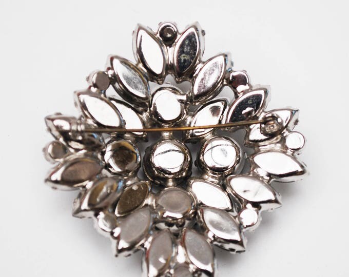 Gray Glass Atomic Brooch - Grey moonstone cabochon - Clear rhinestone - domed silver metal Mid century pin