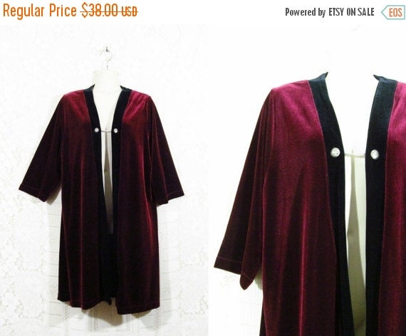 30% OFF SALE Vtg 80s Burgundy Velvet Open Front Chain Detail Gothic Opera Jacket sz L/Xl by SirenCallVintage steampunk buy now online