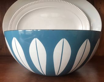 Cathrineholm Lotus Bowl, 11 Inch / Blue and White Lotus Bowl / Catherineholm Bowl / Cathrineholm Lotus / Grete Prytz Kittelsen / Norway