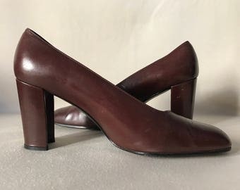 STUART WEITZMAN pumps / square toe shoes / brown leather classic pumps / vintage heels / US 8 / square
