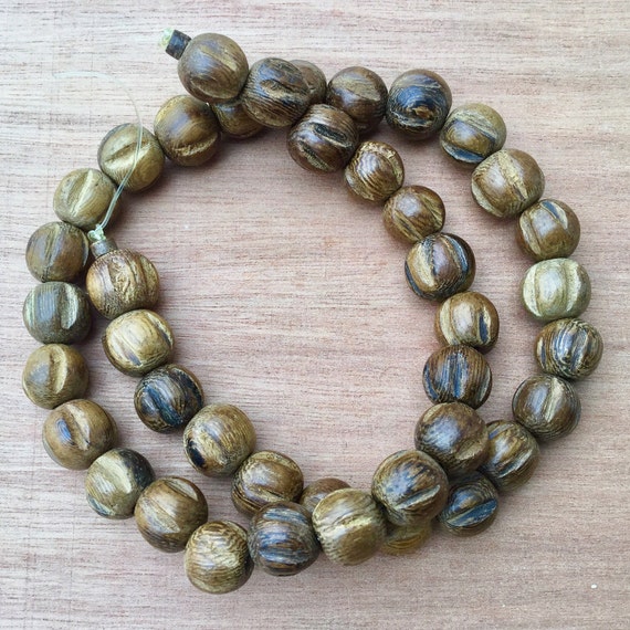 wood stringing beads