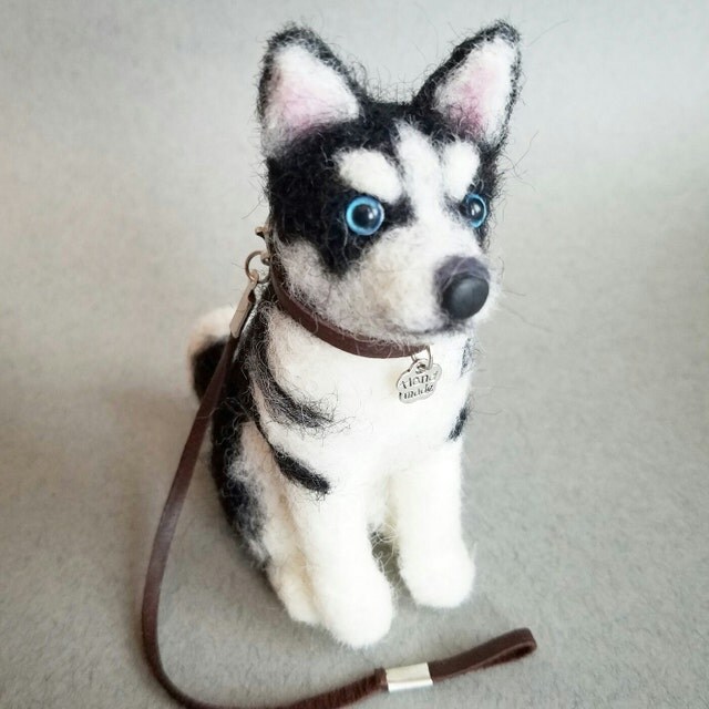 Needle felted custom pet portraits. Dogs by