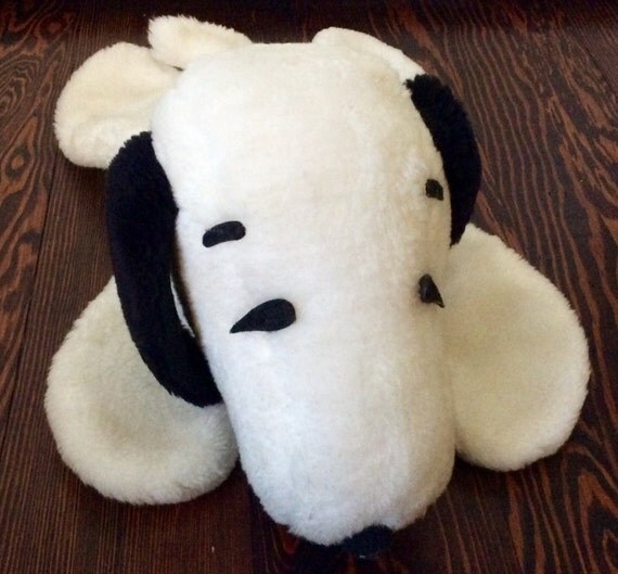 1968 SNOOPY Pajama Bag Plush by United Features Syndicate