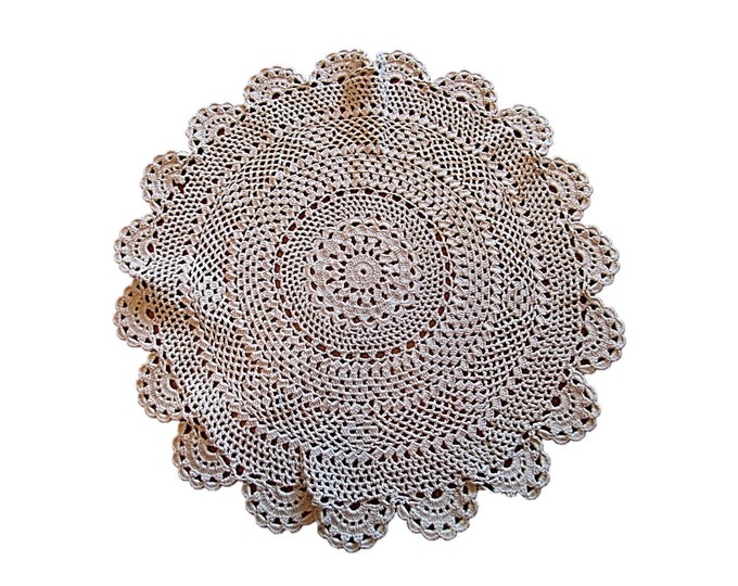 Vintage Medium Crochet Doily - or Centerpiece in Off White - Hand Crocheted Doilies Set of 3 - Vintage Linens,