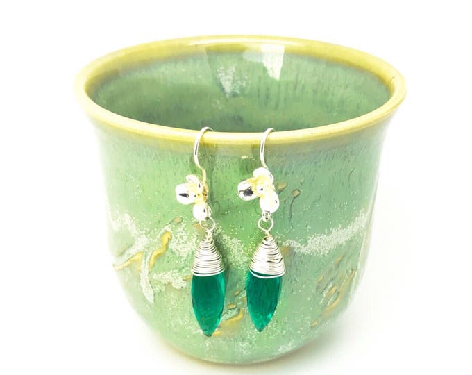 Green Dark Earrings, Green Swarovski earrings, Green dangle earrings, green drop earrings, dark green earrings, green simple earrings