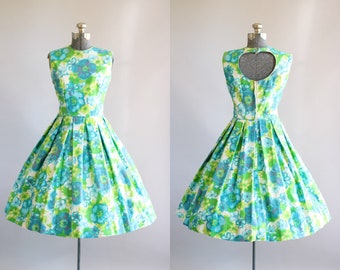 Vintage 1950s Dress / 50s Cotton Dress / Turquoise and Lime Green Floral Sun Dress w/ Open Back S