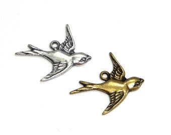 2x Trinity Brass Bird Charm Pendant 17 mm - Antique Gold or Antique Silver
