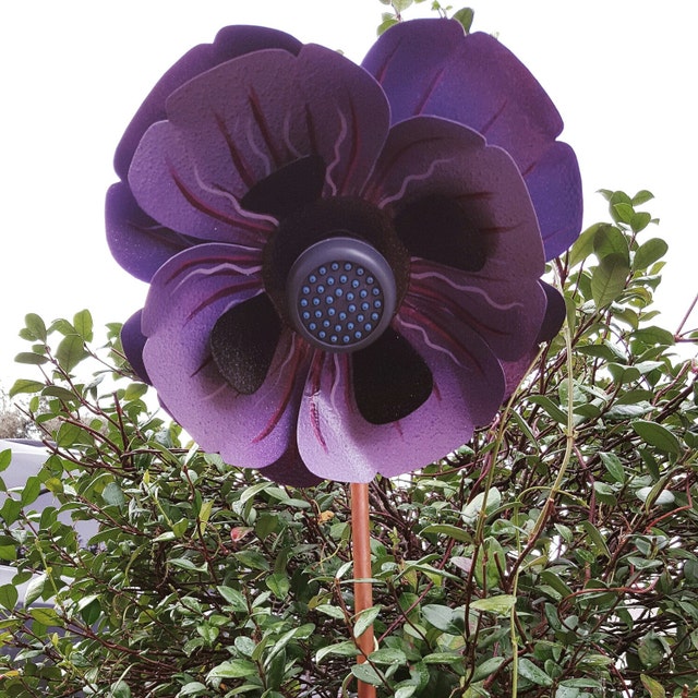 Outdoor showers garden decorations outdoor von flowerpowershowers