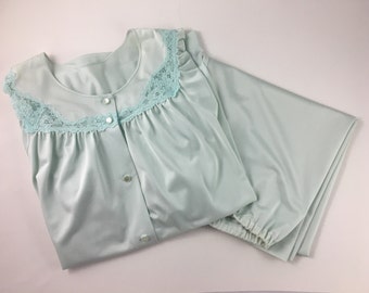 Vintage Shadowline pajama set, size 38 pajama set, vintage lounge set, mint pajama set, gauzy pajama set, mint lounge set, Shadowline lounge