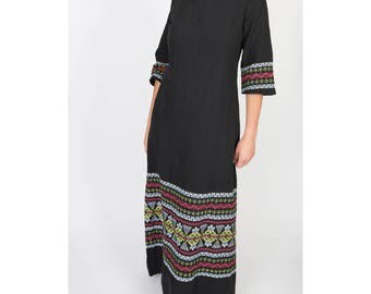 Embroidered Guatemalan Dress / Vintage 1970s Maxi Dress