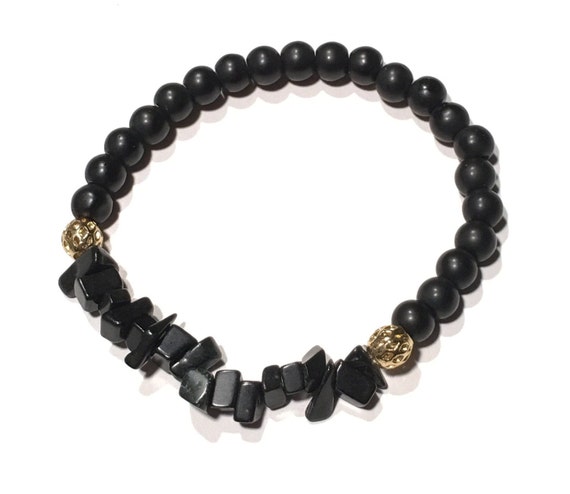 Matte black and gold | Beaded bracelet | Stacked Stones | Stretchy bracelet | Unisex | SALIM