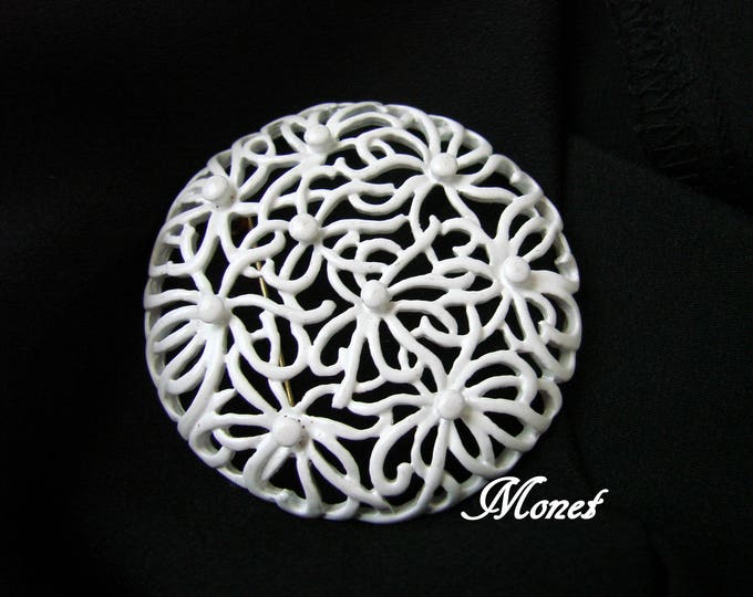 Vintage White Enamel Designer Signed MONET Floral Brooch / Jewelry / Jewellery