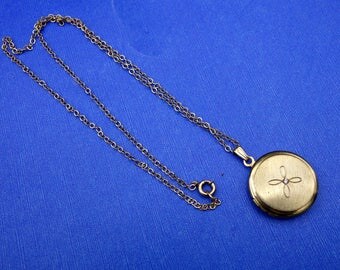 Vintage gold Filled Locket, Round Gold Locket, Crystal Rhinestone