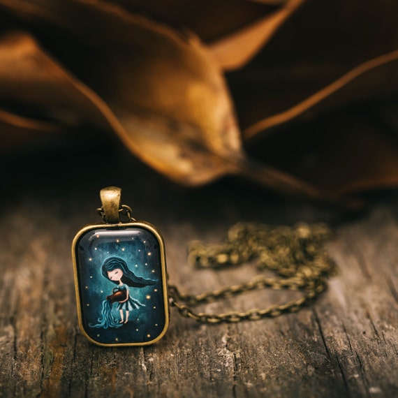 FREE WORLDWIDE SHIPPING - Astrology StarSign Aquarius Star Sign Necklace - Bronze - Girl - Quirky - Unique