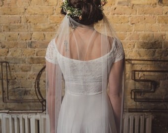 Boho veil, draped veil, wedding veil, beach wedding veil, single tier veil, draping veil, drape veil, raw edge, fingertip, chapel, cathedral