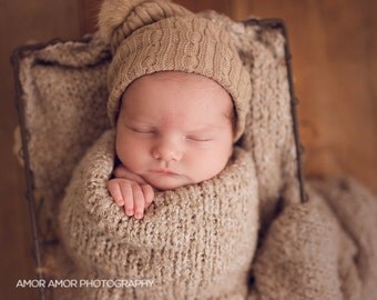 Newborn Beanie Hat. Baby Hats. Newborn Prop Hat. Newborn Baby Pompom Hat. Fur Pompom Hat. Hats. Newborn Photography Prop. UK Seller