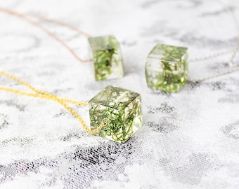 floral necklace moss jewelry green necklace resin necklace/for/mom gifts cube necklace nature jewelry gift/for/women modern necklace Рю22