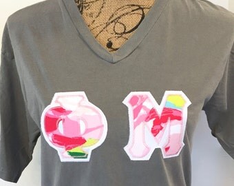 SHIPS TODAY!! Size Medium - Phi Mu V-neck t, with Lilly Pulitzer greek letters - Comfort Colors v neck shirt.