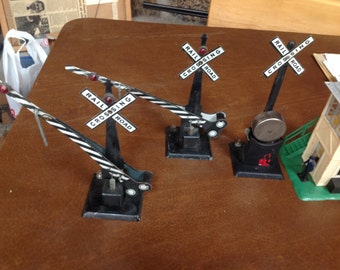 Lionel train crossings and tower