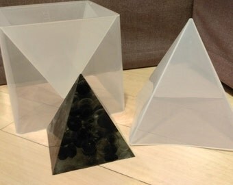 Up to 15cm Large Silicone Square Pyramid Mold + Hard PLASTIC STAND with scales INCLUDED! Resin Orgone Chakra