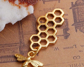 Gold Plate Honeycomb Pendant with Gold Plate Bee Dangle (1059)