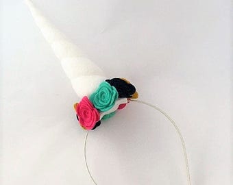 Unicorn Headband, Unicorn Headpiece, Halloween Unicorn, Unicorn Party, Unicorn Costume, Unicorn Flower, Dress Up, Flower Crown, Photo Prop