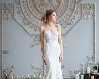Kristin / Mermaid wedding dress / Sexy wedding dress / Low neck / Boned