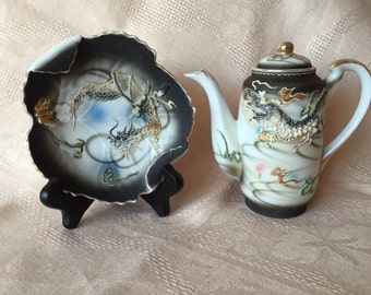 Vintage Dragon Teapot, Dragon Dish, 1950s Made in Japan Moriage Dragonware