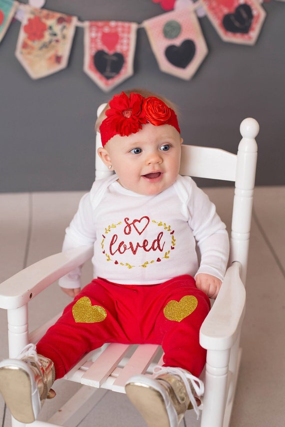 Baby girl valentines outfit, valentines day outfit,  valentines shirts, Baby girl coming home outfit, baby girl baby girl outfits, toddler g