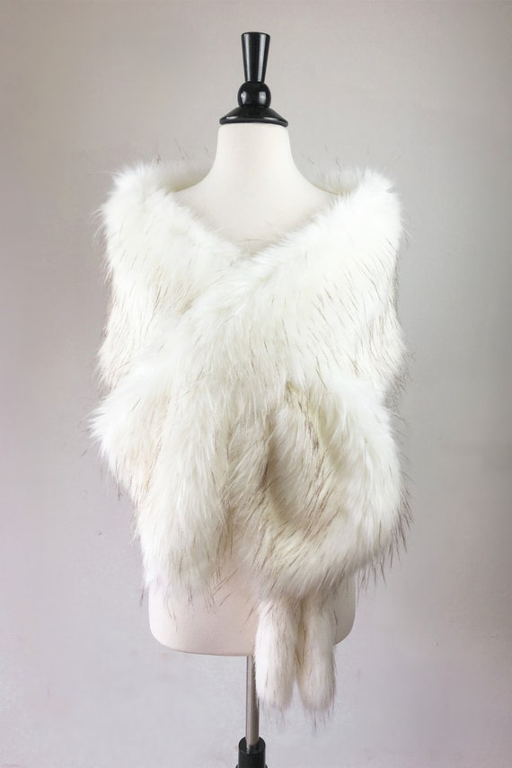 Ivory faux fur bridal wrap Wedding Fur shrug White Fur Wrap