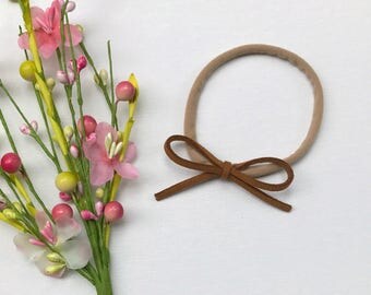 Simple leather bow headband, newborn bow headband, infant leather bow, newborn baby bow, baby hair bow, baby bow headband, baby shower gift