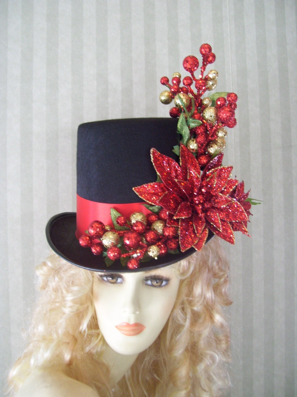 christmas top hat dickens festival hat poinsettia steunk christmas top hat dickens festival hat poinsettia steunk