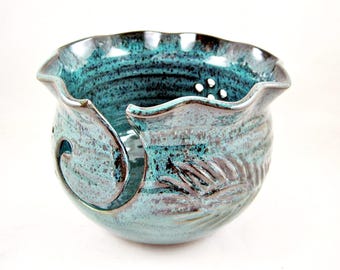 Yarn Bowl, pottery yarn bowl, knitting bowl - In stock