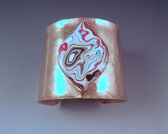 Fordite Bracelet- Detroit Agate- Groovy 1970's Colors- Hammered Golden Bracelet- Michigan Jewelry- Fordite Cuff