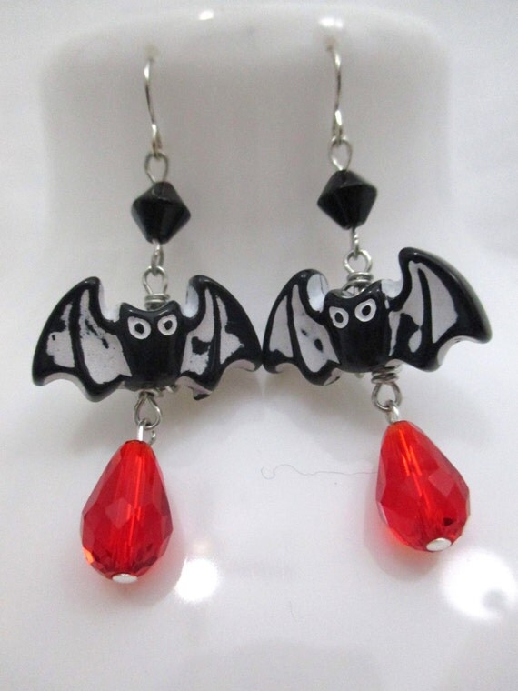 Spooky Gothic Bat Beaded Dangle Earrings with Red and Black