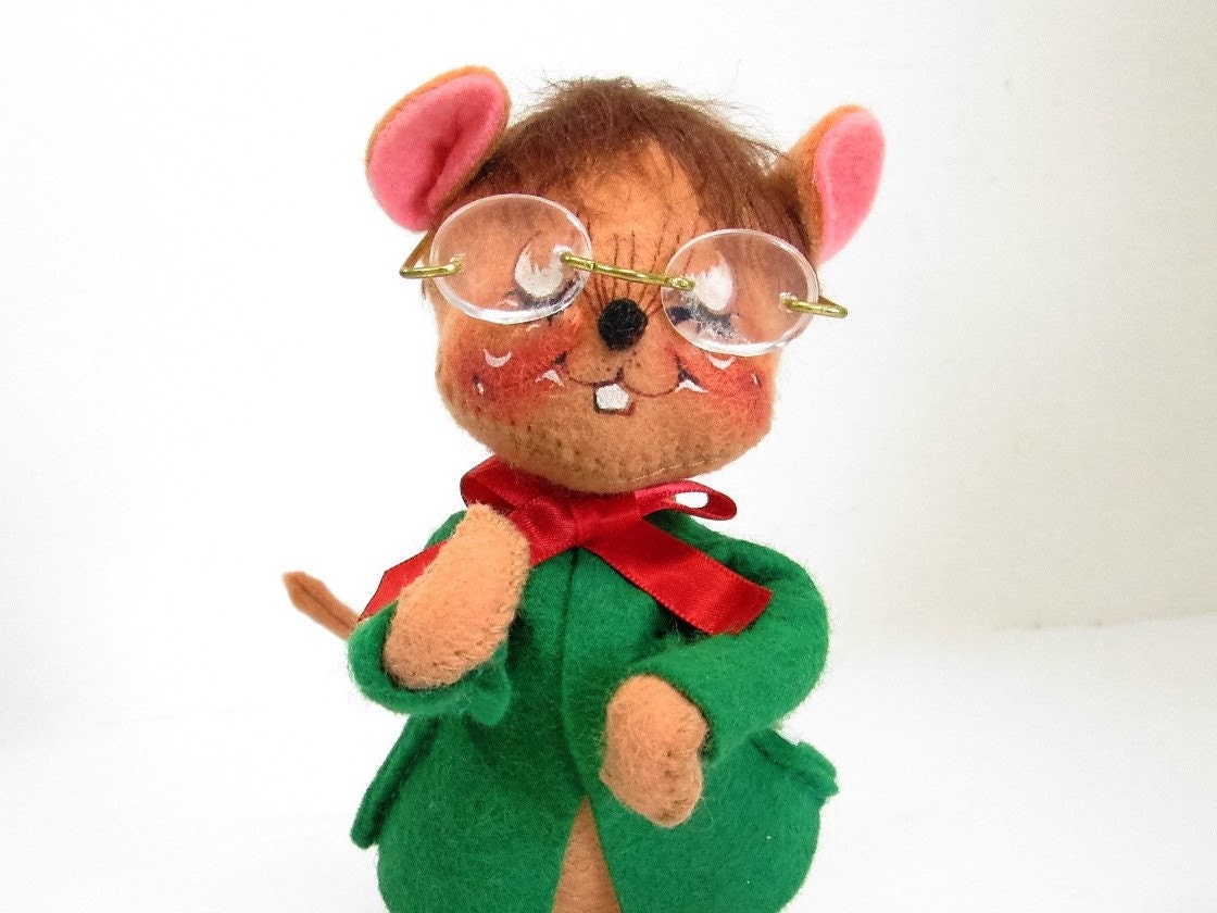 vintage mouse doll