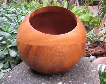 Mid century Modern Enesco Wood Bowl object de art made in the Philippines