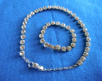 Bracelet and Necklace set - sparkling cubes -