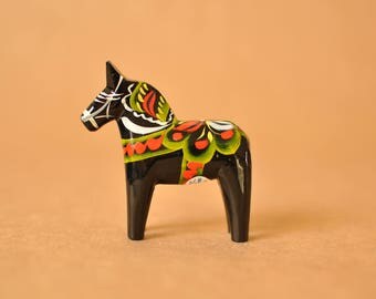 Nils Olsson tiny black Dala horse (2.7 inch) - Vintage Swedish handpainted small black Dalarna
