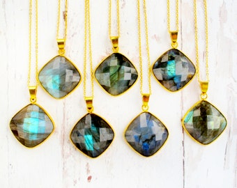 Natural Gemstone Jewelry-Mother's Day Gift-Labradorite Pendant-Gift for Mom-Labradorite Necklace-Gemstone Necklace-Gift for Her-24K Gold