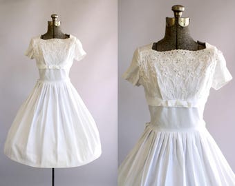 Vintage 1950s Dress / 50s Cotton Dress / Carol Rodgers White Eyelet Dress w/ Shelf Bust S