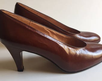 Vintage Pappagallo Brown Leather Pumps High Heels sz 5 1/2 M Never Worn Made in Spain