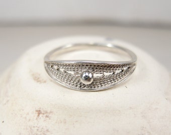 Vintage Sterling Silver Filigree Ring - Soviet Jewelry - Size 10
