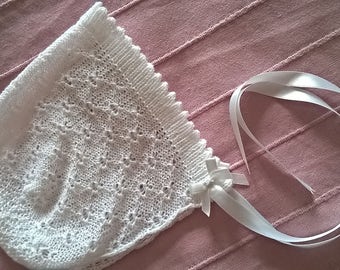 christening bonnet / white lace bonnet/ baby bonnet/ lace baby bonnet/ baptism bonnet