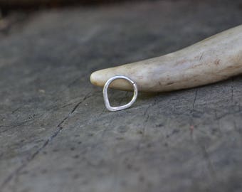 Simple sterling septum ring, 18 gauge septum ring, v shape septum hoop, triangular septum hoop, textured septum hoop, sterling septum hoop