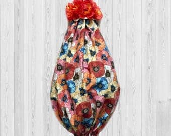 Poppy decor, poppy wall decor, kitchen wall decor, poppy gift, grocery bag dispenser, kitchen storage, gift for her, bag organizer, poppies