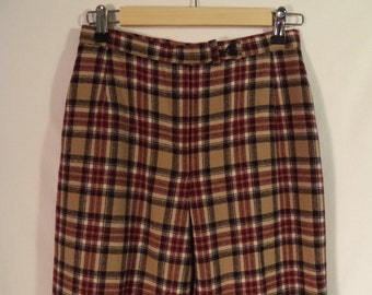 Pendleton high waist wide leg trousers// Minimalist Vintage plaid wool 80s pants// Women's size medium 8 10 USA