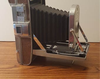 Vintage (c. 1948 - 1953) Polaroid Land Camera Model 95