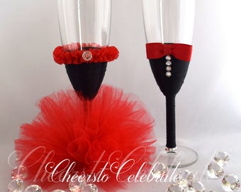 Black and Red Wedding Flutes, Champagne Glasses, Wedding Toasting Flutes, Champagne Flutes, Bridal Shower Gift