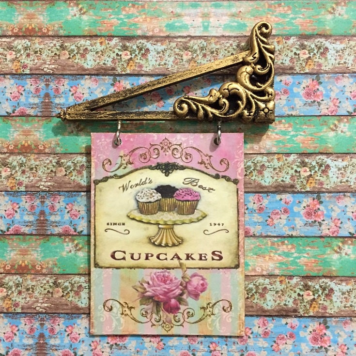 Hanging SHOP SIGN & BRACKET Dollhouse Miniature 112 Scale
